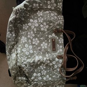 Super cute weekender bag